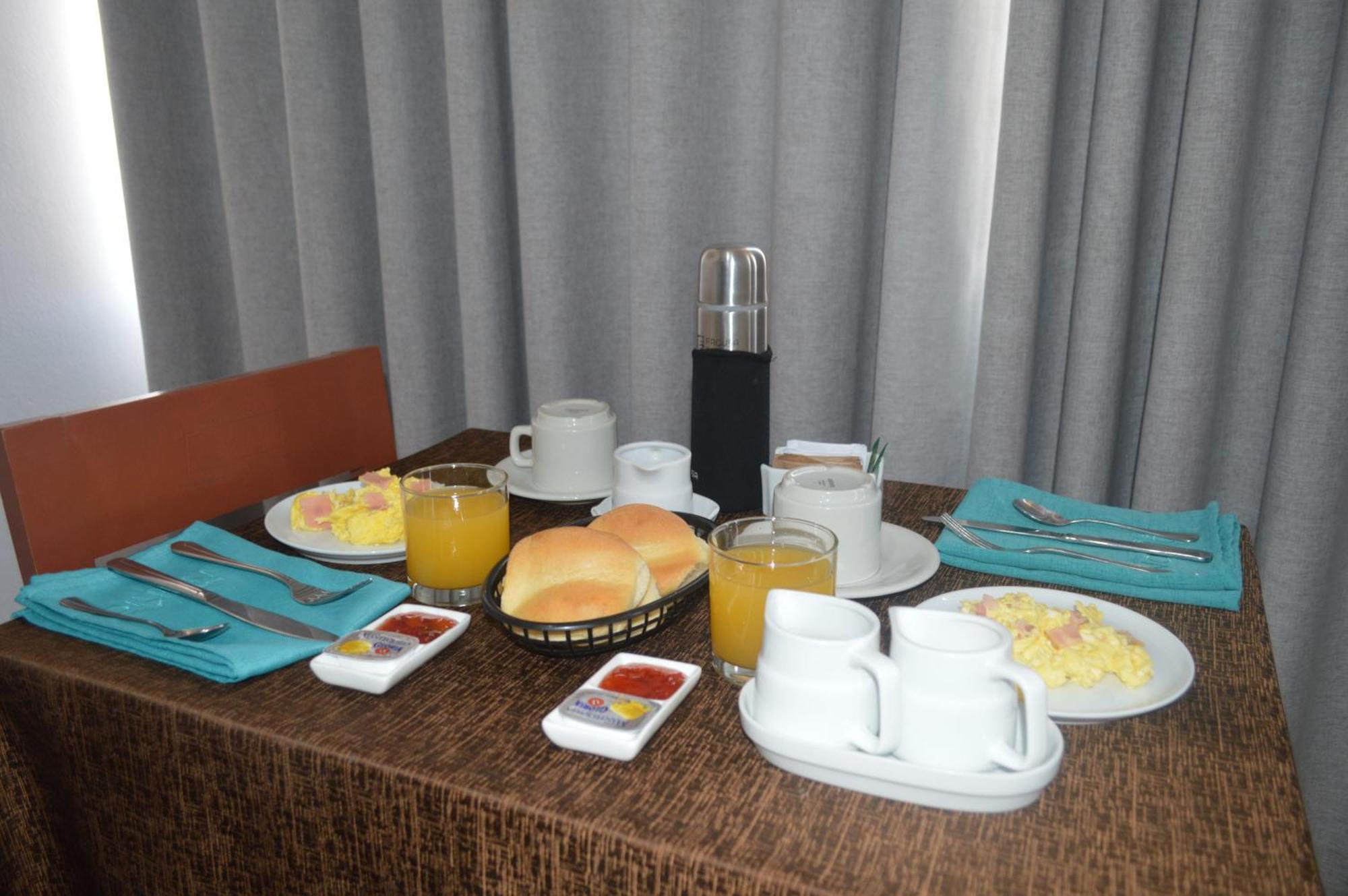 Los Esteros Hostal 万查科 外观 照片